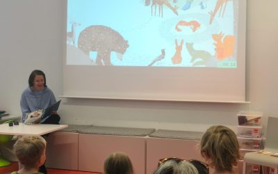 Karla Andrä las in der Stadtbücherei lebendig vom Tod