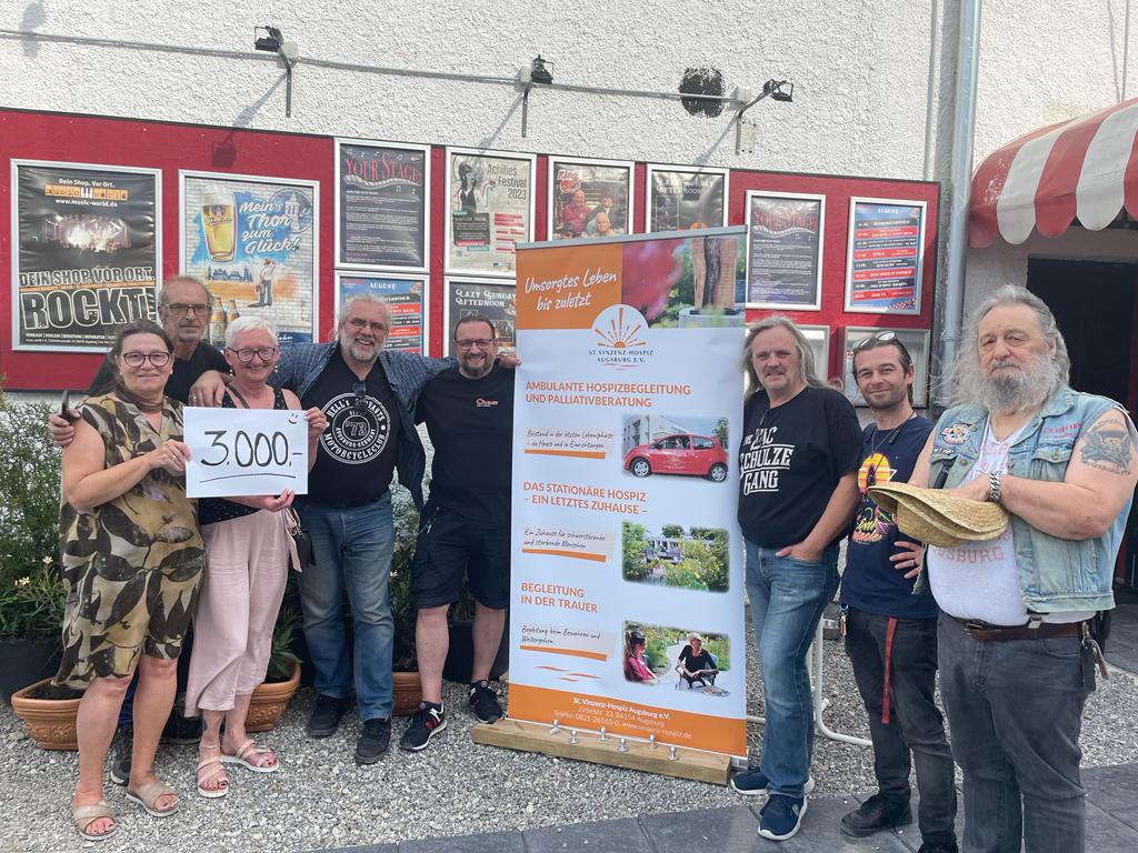 Pressefoto Spendenübergabe