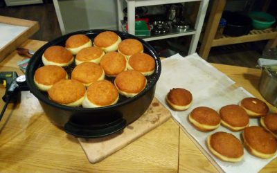 Benefiz-Krapfen-Aktion bringt 3.000 EUR für St. Vinzenz-Hospiz Augsburg e.V.