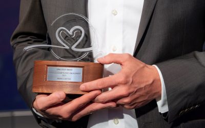 Hospizbegleiter Markus Entter ist Preisträger des BMW Group Award für gesellschaftliches Engagement